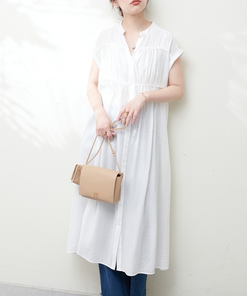 natural couture(ナチュラルクチュール)の「ギャザーデザイン楊柳シャツワンピース(ワンピース・レディース・オフホワイト/カーキ/ブラック/オレンジ・FREE)」の10枚目の写真