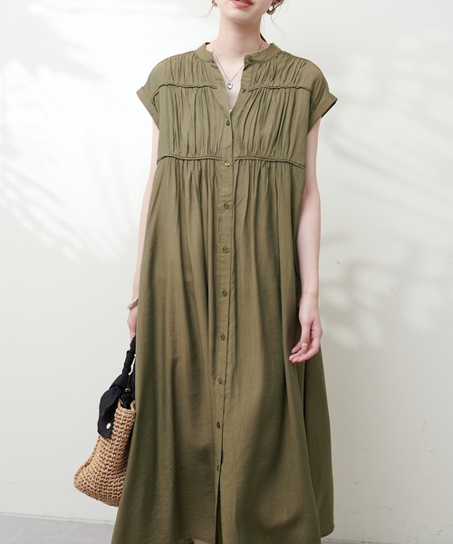 natural couture(ナチュラルクチュール)の「ギャザーデザイン楊柳シャツワンピース(ワンピース・レディース・オフホワイト/カーキ/ブラック/オレンジ・FREE)」の18枚目の写真