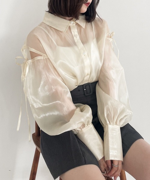 Heather(ヘザー)の「グロッシーリボンシャツ 963125(シャツ/ブラウス・レディース・グレー/ピンク/アイボリー・FREE)」の1枚目の写真