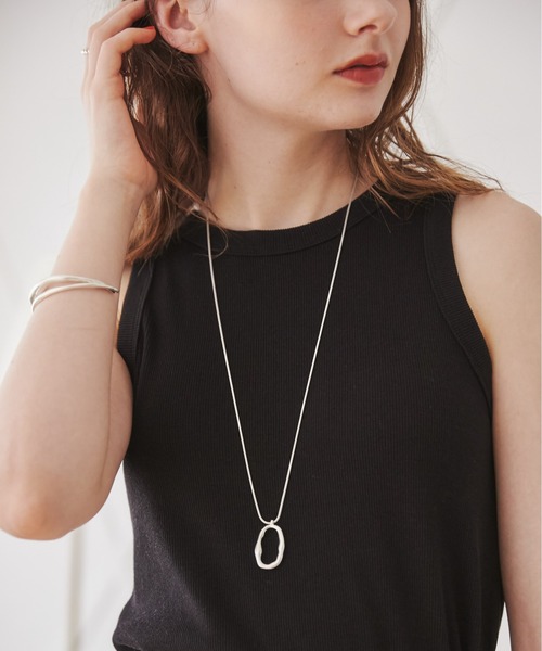 ANGIE（アンジー）の「ウェーブモチーフネックレス（ネックレス・レディース・シルバー系1/シルバー系2/シルバー系3/ゴールド系1/ゴールド系2/ゴールド系3・FREE）」の3枚目の写真