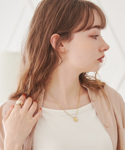 ANGIE（アンジー）の「ウェーブモチーフネックレス（ネックレス・レディース・シルバー系1/シルバー系2/シルバー系3/ゴールド系1/ゴールド系2/ゴールド系3・FREE）」の4枚目の写真