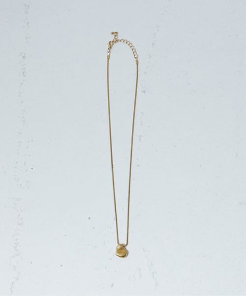 ANGIE（アンジー）の「ウェーブモチーフネックレス（ネックレス・レディース・シルバー系1/シルバー系2/シルバー系3/ゴールド系1/ゴールド系2/ゴールド系3・FREE）」の8枚目の写真