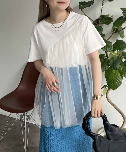 prose verse(プロズヴェール)の「アシンメトリーチュールレイヤードTシャツ(Tシャツ/カットソー・レディース・ブラック/オフホワイト/チャコール・フリ-)」の4枚目の写真