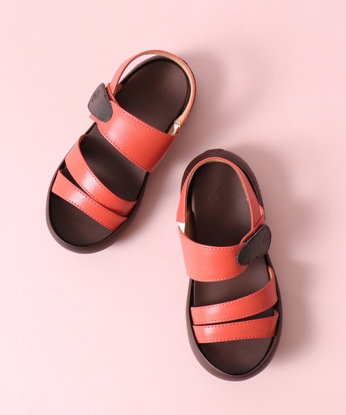 Regetta Canoe（リゲッタカヌー）の「軽量キッズサンダル（サンダル・キッズ・オレンジ系その他/レッド/ネイビー×ホワイト/スカイブルー/コーラルピンク/ホワイト/トリコロール/マスタード・20/21/18/19/22/17/16）」の6枚目の写真