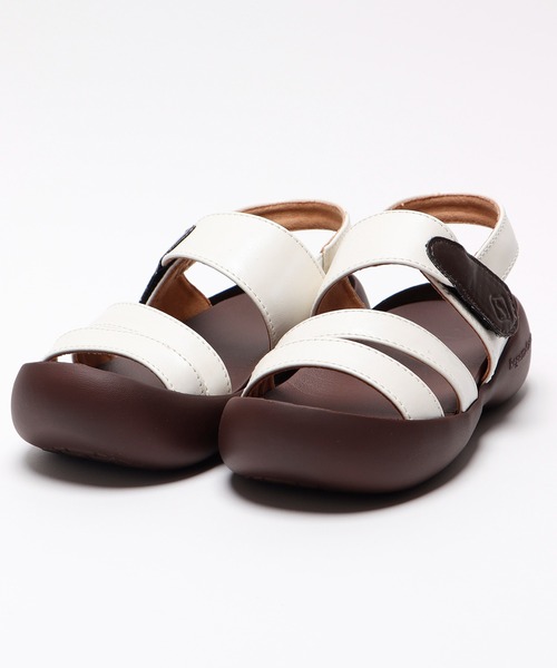 Regetta Canoe（リゲッタカヌー）の「軽量キッズサンダル（サンダル・キッズ・オレンジ系その他/レッド/ネイビー×ホワイト/スカイブルー/コーラルピンク/ホワイト/トリコロール/マスタード・20/21/18/19/22/17/16）」の13枚目の写真