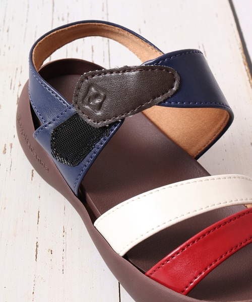 Regetta Canoe（リゲッタカヌー）の「軽量キッズサンダル（サンダル・キッズ・オレンジ系その他/レッド/ネイビー×ホワイト/スカイブルー/コーラルピンク/ホワイト/トリコロール/マスタード・20/21/18/19/22/17/16）」の9枚目の写真