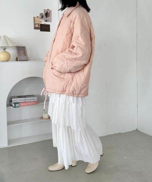 CLEA（クレア）の「裏ボアオーバーサイズキルティングジャケット/中綿コート（ブルゾン・レディース・ブルー/ホワイト/ブラック/ベージュ/ピンク/カーキ/アイボリー/オリーブ/ミント/イエロー・FREE/S）」の14枚目の写真