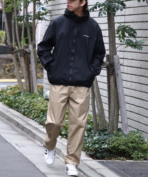 CONVERSE（コンバース）の「【CONVERSE/コンバース】軽量撥水 ナイロンポケッタブルパーカー（ナイロンジャケット・メンズ・ブルー系その他/ピンク/ブルー系その他2/サックスブルー/ネイビー/ベージュ/ブラック/ライトグレー/ブラック系その他・LL/L/M）」の15枚目の写真