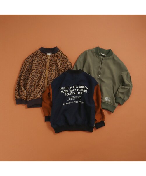 BREEZE(ブリーズ)の「バックロゴMA-1ブルゾン(MA-1・キッズ・レインボー/カーキ/ベージュ・90/100/150/80/130/110/120/140)」の4枚目の写真