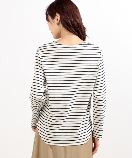 Petit Honfleur(プチオンフルール)の「ボーダーTシャツ(Tシャツ/カットソー・レディース・アイボリー/ベージュ/ネイビー・M/L)」の11枚目の写真