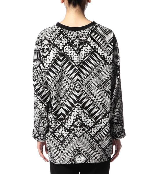 ASTRAET(アストラット)の「ASTRAET(アストラット) ボヘミアンプリントスウェットシャツ(シャツ/ブラウス・レディース・ブラック・0)」の6枚目の写真