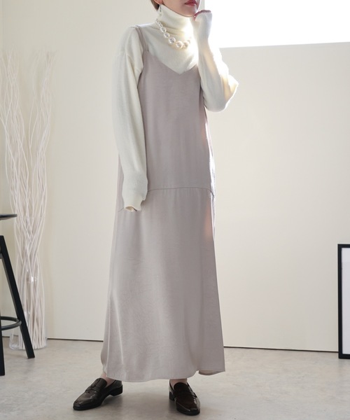 ULEULA（ウルア）の「ハイネックルーズニット（ニット/セーター・レディース・ブラック/アイボリー/ブラウン・FREE）」の9枚目の写真