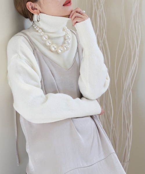 ULEULA（ウルア）の「ハイネックルーズニット（ニット/セーター・レディース・ブラック/アイボリー/ブラウン・FREE）」の5枚目の写真