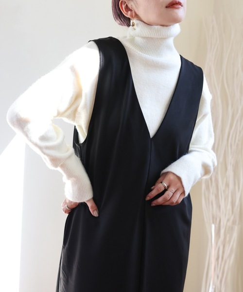 ULEULA（ウルア）の「ハイネックルーズニット（ニット/セーター・レディース・ブラック/アイボリー/ブラウン・FREE）」の19枚目の写真