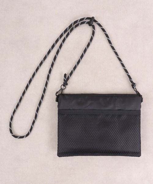 DAY OUT(デイアウト)の「DAY OUT EcOCHE-X Eco bag in Sacoche(ショルダーバッグ・メンズ・ホワイト/イエロー/オリーブ/ブルー/ライトブラウン/ブラック・FREE)」の11枚目の写真