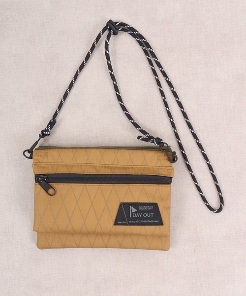 DAY OUT(デイアウト)の「DAY OUT EcOCHE-X Eco bag in Sacoche(ショルダーバッグ・メンズ・ホワイト/イエロー/オリーブ/ブルー/ライトブラウン/ブラック・FREE)」の12枚目の写真