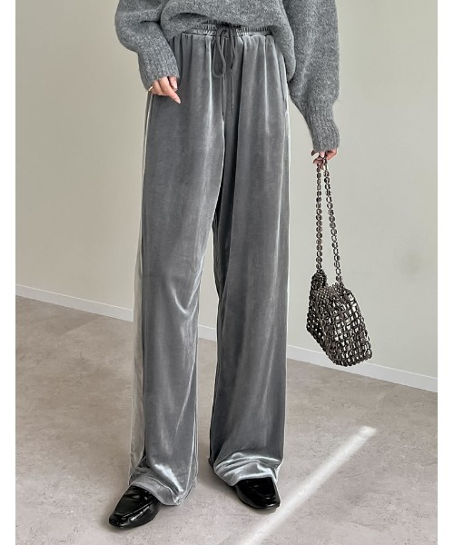 Re:EDIT（リエディ）の「[低身長/高身長サイズ有]ベロアドロストストレートトラックパンツ（その他パンツ・レディース・モカ/シルバー/ブラック/ブラック系その他/チャコールグレー・SHORT/LARGE/MEDIUM/TALL）」の19枚目の写真