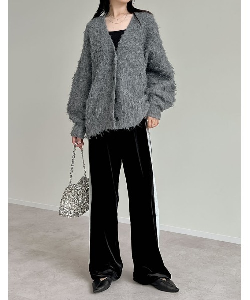 Re:EDIT（リエディ）の「[低身長/高身長サイズ有]ベロアドロストストレートトラックパンツ（その他パンツ・レディース・モカ/シルバー/ブラック/ブラック系その他/チャコールグレー・SHORT/LARGE/MEDIUM/TALL）」の20枚目の写真