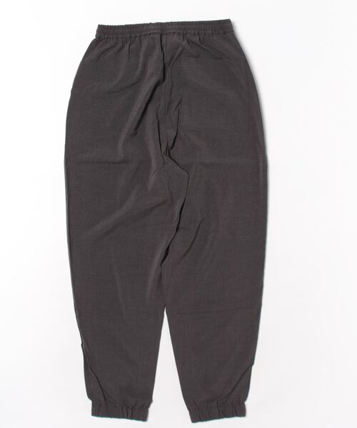 MidiUmi（ミディウミ）の「テーパードイージーパンツ（その他パンツ・レディース・ブラウン/チャコールグレー/ブラック・FREE）」の4枚目の写真