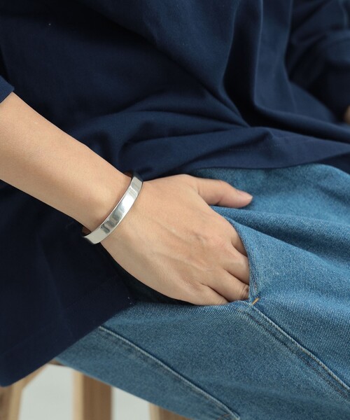 BEAMS HEART(ビームスハート)の「BEAMS HEART / プレーン バングル(バングル/リストバンド・メンズ・その他・ONE SIZE)」の1枚目の写真
