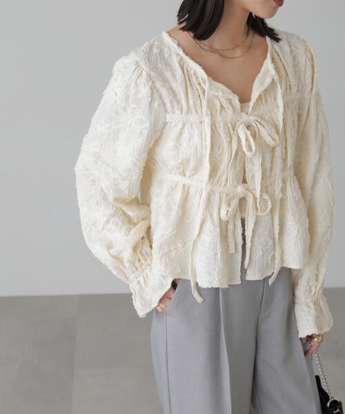 FREE'S MART（フリーズマート）の「◆フラワー刺繍リボンカーディガン（カーディガン/ボレロ・レディース・ブラック/ホワイト/ライトグリーン・FREE）」の3枚目の写真