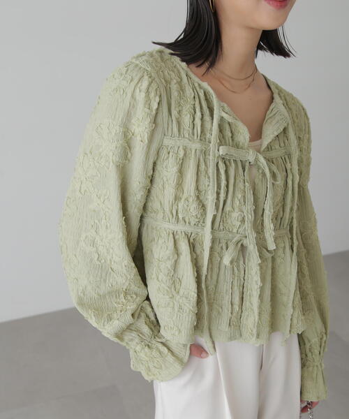 FREE'S MART（フリーズマート）の「◆フラワー刺繍リボンカーディガン（カーディガン/ボレロ・レディース・ブラック/ホワイト/ライトグリーン・FREE）」の2枚目の写真