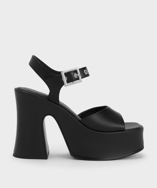 CHARLES & KEITH（チャールズ & キース）の「Jocelyn ジョスリン グロメットアンクルストラッププラットフォームサンダル（サンダル・レディース・ブラウン/ブラック・22.5cm/25cm/24.5cm/23.5cm/23cm）」の13枚目の写真