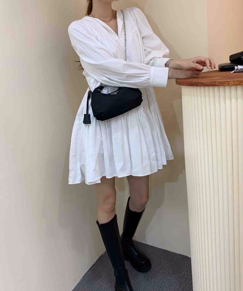 Nyu(ニュウ)の「ティアードチュニックシャツワンピース(ワンピース・レディース・ホワイト/ブラック・FREE)」の5枚目の写真