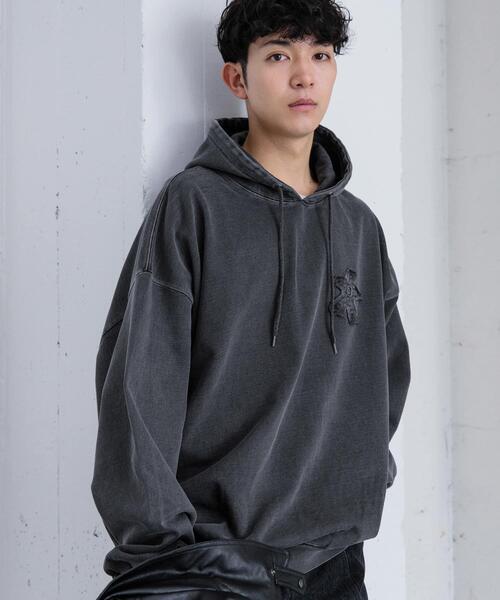 SENSE OF PLACE by URBAN RESEARCH（センスオブプレイスバイアーバンリサーチ）の「ポップアートフラワーフェードパーカ（スウェット・メンズ・ピンク/ブルー/ブラック・LARGE/MEDIUM）」の7枚目の写真