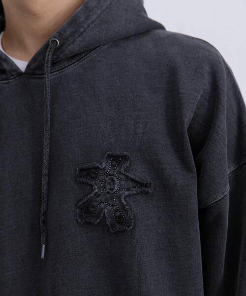 SENSE OF PLACE by URBAN RESEARCH（センスオブプレイスバイアーバンリサーチ）の「ポップアートフラワーフェードパーカ（スウェット・メンズ・ピンク/ブルー/ブラック・LARGE/MEDIUM）」の13枚目の写真