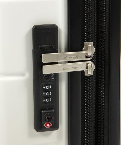 niko and ... ブラックキャリーケースS niko and ｜オリジナルニコロゴキャリーケースS/容量30-35L