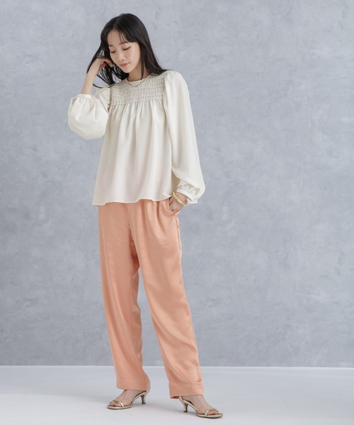 NANO universe(ナノユニバース)の「シャーリングブラウス(シャツ/ブラウス・レディース・ブラック/オフホワイト/ライトブルー・S/M)」の15枚目の写真