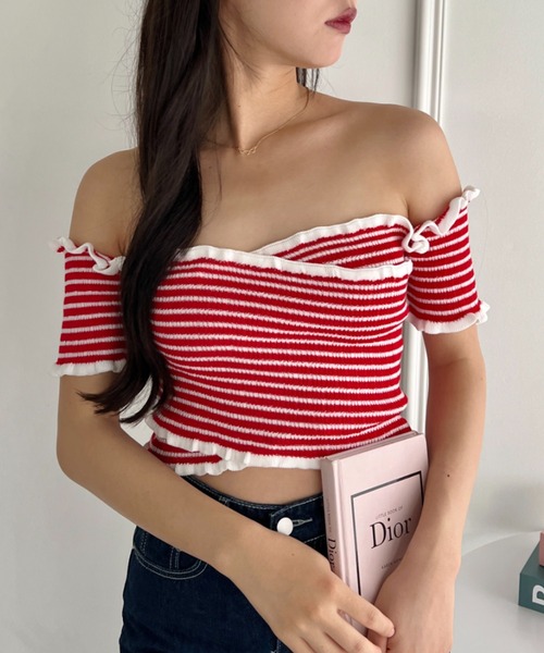 Loueme(ルエム)の「クロスデザインオフショルリブトップス(Tシャツ/カットソー・レディース・ブラック系その他/レッド系その他/ホワイト系その他/アイボリー/ピンク/ブラック・FREE)」の6枚目の写真