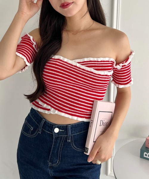 Loueme(ルエム)の「クロスデザインオフショルリブトップス(Tシャツ/カットソー・レディース・ブラック系その他/レッド系その他/ホワイト系その他/アイボリー/ピンク/ブラック・FREE)」の7枚目の写真