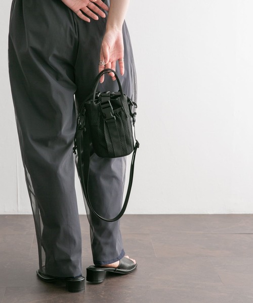 KBF（ケイビーエフ）の「マルチミニBAG（ショルダーバッグ・レディース・カーキ/ブラック・ONE）」の5枚目の写真