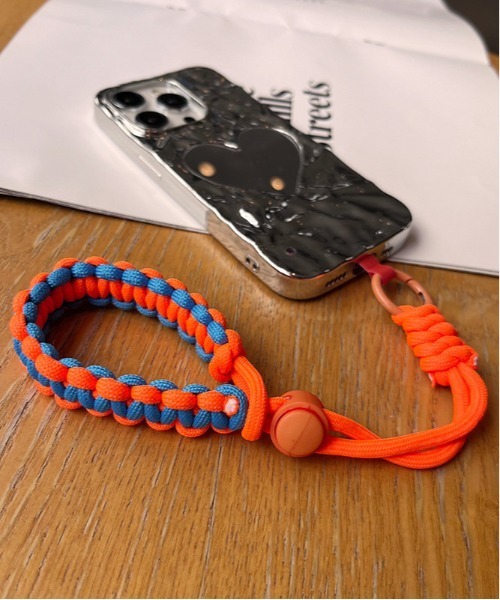 編み込み パラコード ハンドストラップ（スマホグッズ）｜UNii（ユニー
