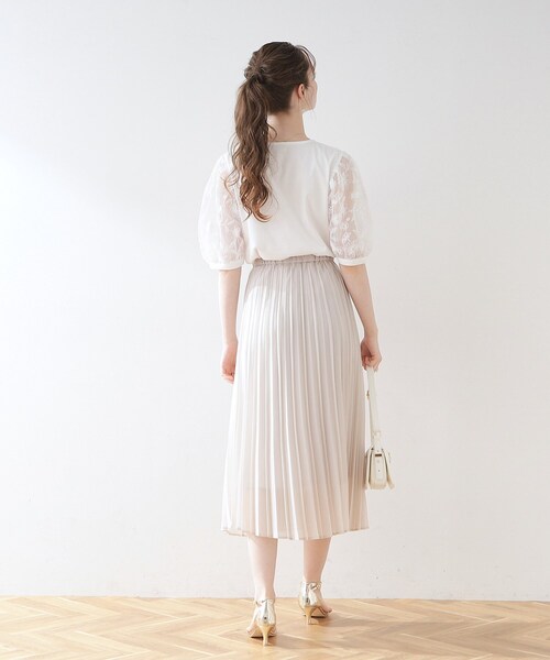 couture brooch（クチュールブローチ）の「◆【接触冷感/UVケア/マシンウォッシャブル】袖レースデザイントップス（Tシャツ/カットソー・レディース・ライトグレー/オフホワイト/ブラック・42/40/38/36）」の6枚目の写真