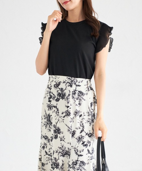 tocco closet(トッコ クローゼット)の「【ZOZO限定】シフォンフリルスリーブトップス(シャツ/ブラウス・レディース・ブラック/オフホワイト/チャコールグレー・M)」の18枚目の写真