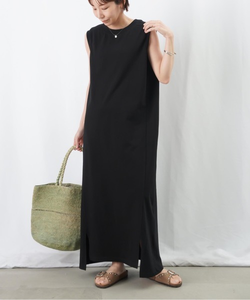 LUCA/LADY LUCK LUCA（ルカ/レディラックルカ）の「LC/LLL スリットノースリーブカットワンピース / ノースリカットマキシワンピース（ワンピース・レディース・ブルー/カーキ/ブラック/ライトグレー・FREE）」の8枚目の写真