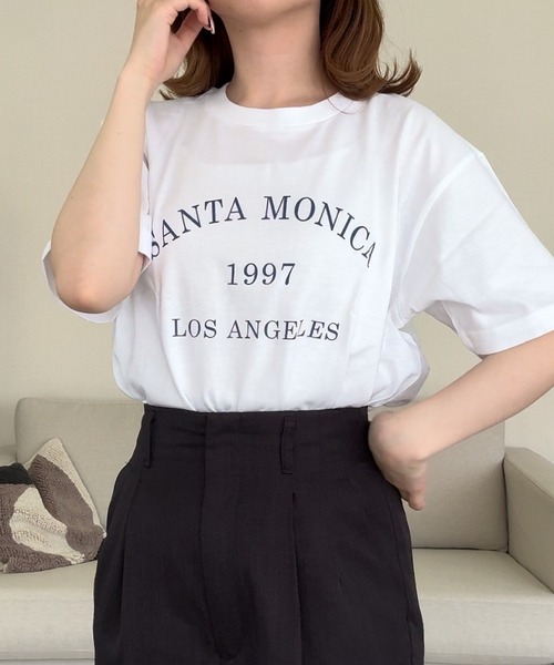 cuorequal(クオレコール)の「英字ロゴプリント半袖Tシャツ(Tシャツ/カットソー・レディース・ホワイト・LARGE/MEDIUM)」の3枚目の写真
