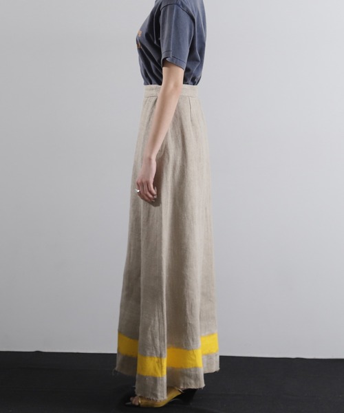 mici（ミチ）の「(mici)ラインペイントリネンスカート（スカート・レディース・ブラック/ベージュ・SMALL/MEDIUM）」の9枚目の写真