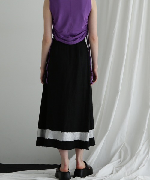 mici（ミチ）の「(mici)ラインペイントリネンスカート（スカート・レディース・ブラック/ベージュ・SMALL/MEDIUM）」の6枚目の写真