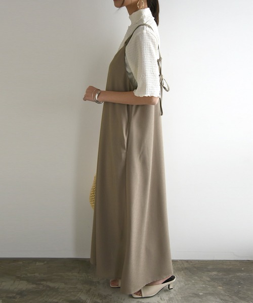 and it_(アンドイット)の「カットシャーリングハイネック5分袖Tシャツ(Tシャツ/カットソー・レディース・ブラック/アイボリー/ブルー・M)」の14枚目の写真