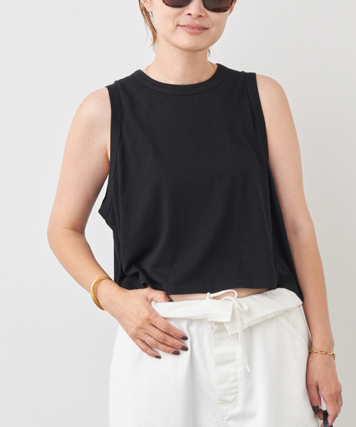 CELERI(セルリ)の「【CELERI/セルリ】CROPPED タンクトップ(タンクトップ・レディース・ブラック/エメラルドブルー/ベージュ・FREE)」の1枚目の写真