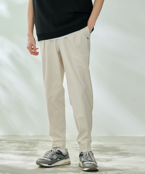 Arnold Palmer（アーノルドパーマー）の「ラクリッチ シェア ジョガーパンツ（その他パンツ・レディース・ネイビー/ブラック/チャコールグレー/アイボリー・XS/S/M/L/LL）」の2枚目の写真