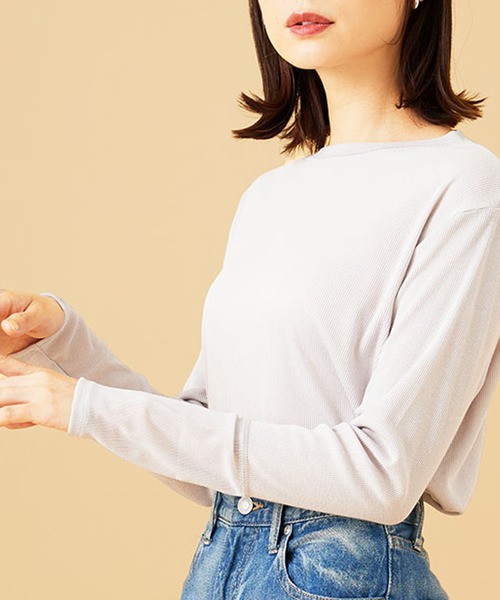BELLUNA PLUS(ベルーナ)の「衿&袖ラメチュール切替プルオーバー(Tシャツ/カットソー・レディース・ブラック/サックスブルー/ライトグレー・MEDIUM/LARGE/X-LARGE)」の2枚目の写真