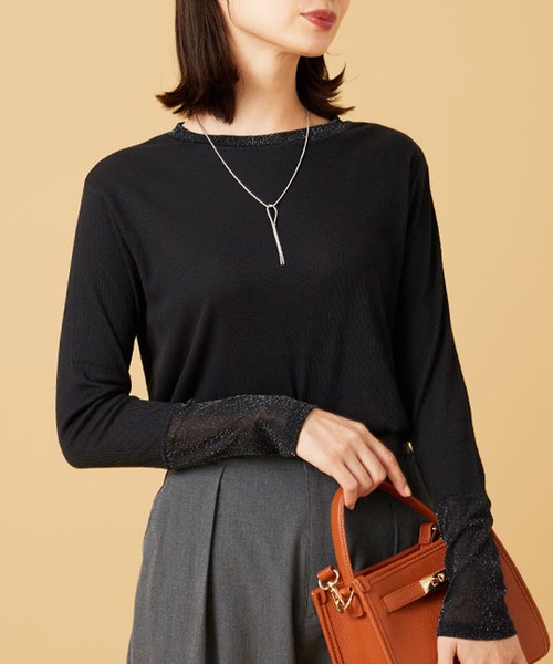 BELLUNA PLUS(ベルーナ)の「衿&袖ラメチュール切替プルオーバー(Tシャツ/カットソー・レディース・ブラック/サックスブルー/ライトグレー・MEDIUM/LARGE/X-LARGE)」の4枚目の写真