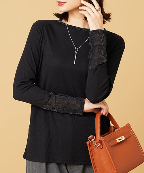 BELLUNA PLUS(ベルーナ)の「衿&袖ラメチュール切替プルオーバー(Tシャツ/カットソー・レディース・ブラック/サックスブルー/ライトグレー・MEDIUM/LARGE/X-LARGE)」の5枚目の写真