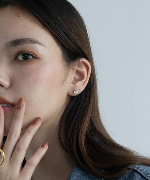 abaskdesign(アバスクデザイン)の「金属アレルギー対応 一粒キュービックジルコニアピアス(ピアス(両耳用)・レディース・シルバー系その他2/シルバー系その他/ゴールド系その他2/シルバー/ゴールド/ゴールド系その他・E/B/A)」の19枚目の写真