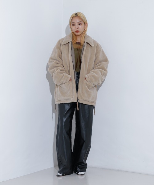 NOMINE(ノミネ)の「フェイクレザー カーブ パンツ(その他パンツ・レディース・ブラウン/ブラック・フリー/S/M)」の4枚目の写真